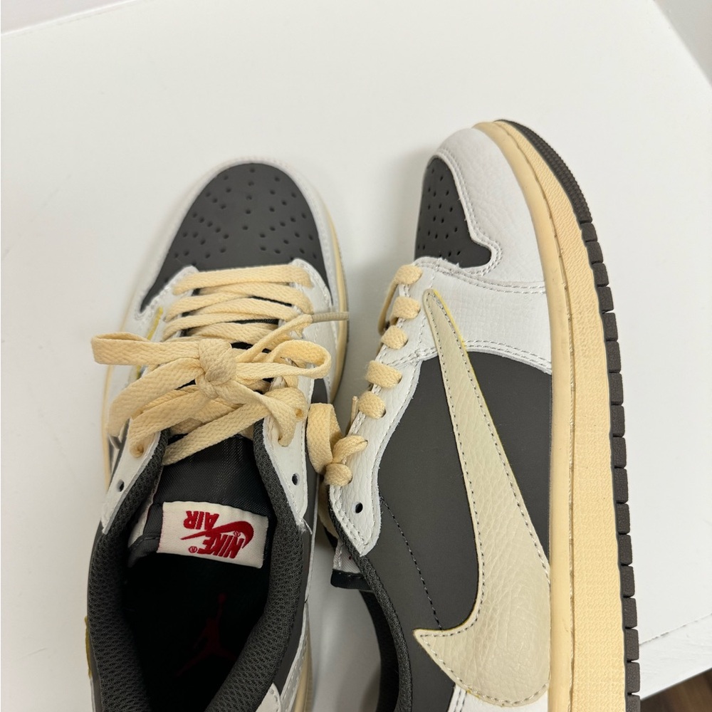 Travis Scott ‘Reverse Mochas’